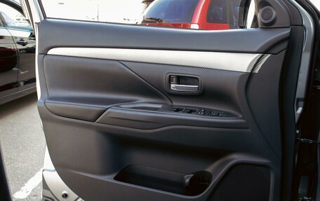 Mitsubishi Outlander III рестайлинг 3, 2012 год, 1 245 000 рублей, 12 фотография