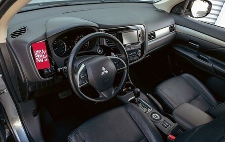 Mitsubishi Outlander III рестайлинг 3, 2012 год, 1 245 000 рублей, 13 фотография