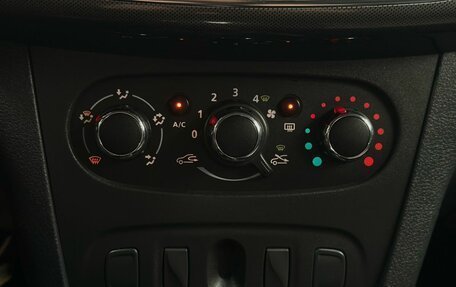 Renault Logan II, 2020 год, 1 179 900 рублей, 13 фотография