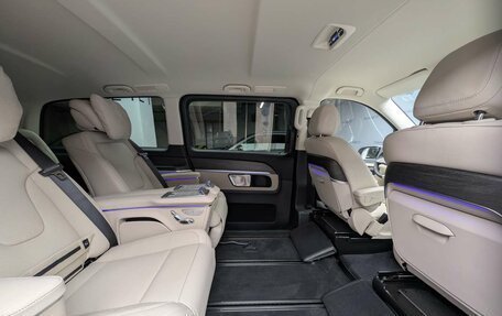 Mercedes-Benz V-Класс, 2026 год, 15 390 000 рублей, 9 фотография