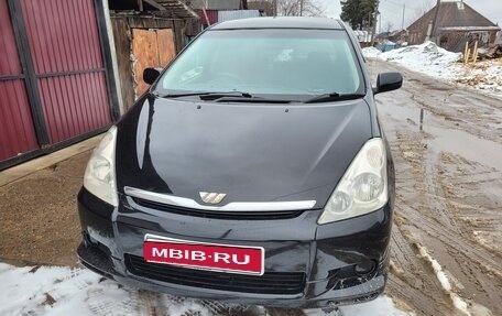 Toyota Wish II, 2003 год, 600 000 рублей, 1 фотография