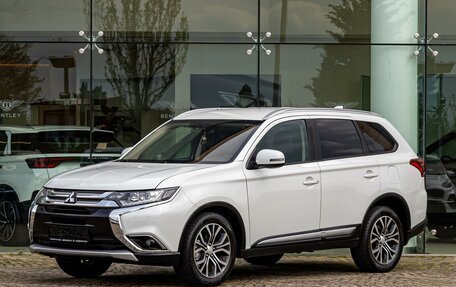 Mitsubishi Outlander III рестайлинг 3, 2017 год, 1 795 000 рублей, 1 фотография