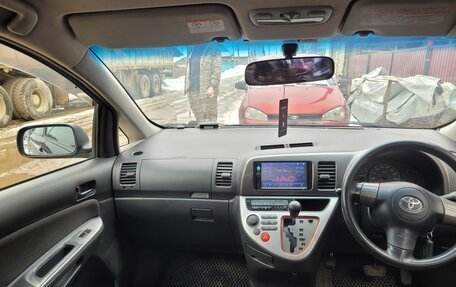 Toyota Wish II, 2003 год, 600 000 рублей, 5 фотография