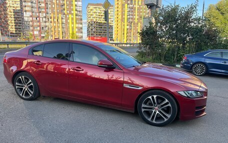 Jaguar XE I рестайлинг, 2017 год, 2 300 000 рублей, 5 фотография
