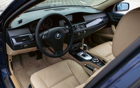 BMW 5 серия, 2007 год, 1 095 000 рублей, 13 фотография