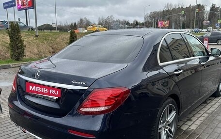 Mercedes-Benz E-Класс, 2018 год, 3 550 000 рублей, 3 фотография