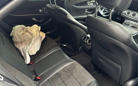 Mercedes-Benz E-Класс, 2018 год, 3 550 000 рублей, 14 фотография