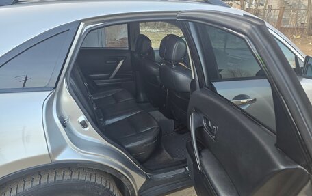 Infiniti FX I, 2005 год, 780 000 рублей, 8 фотография