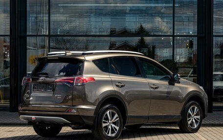 Toyota RAV4, 2019 год, 2 395 000 рублей, 6 фотография