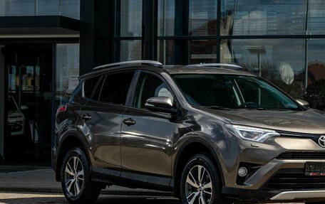 Toyota RAV4, 2019 год, 2 395 000 рублей, 7 фотография