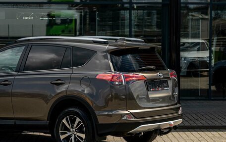 Toyota RAV4, 2019 год, 2 395 000 рублей, 10 фотография