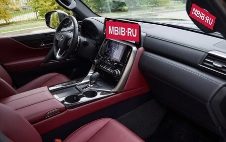 Lexus LX, 2026 год, 18 000 000 рублей, 13 фотография