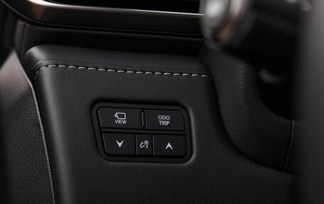 Lexus LX, 2026 год, 18 000 000 рублей, 28 фотография