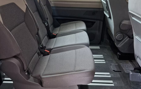 Volkswagen Multivan, 2024 год, 5 607 677 рублей, 8 фотография