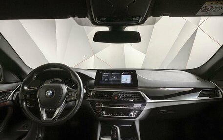BMW 5 серия, 2017 год, 3 850 000 рублей, 11 фотография