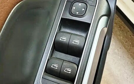 Mercedes-Benz GLB, 2022 год, 2 790 000 рублей, 11 фотография