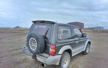 Mitsubishi Pajero III рестайлинг, 1993 год, 330 000 рублей, 2 фотография