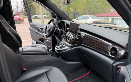 Mercedes-Benz V-Класс, 2019 год, 5 150 000 рублей, 12 фотография