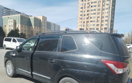 SsangYong Korando Turismo, 2013 год, 1 300 000 рублей, 3 фотография