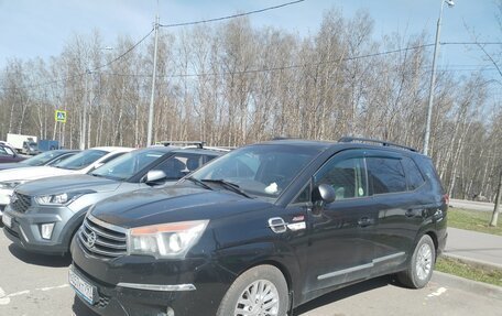 SsangYong Korando Turismo, 2013 год, 1 300 000 рублей, 8 фотография