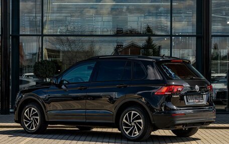 Volkswagen Tiguan II, 2017 год, 1 695 000 рублей, 4 фотография