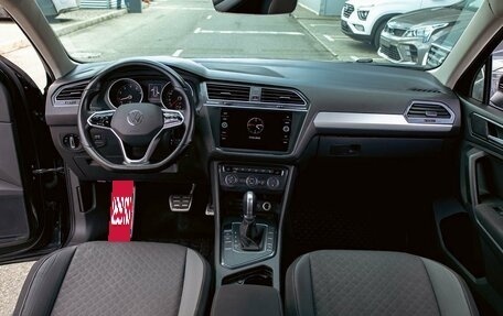 Volkswagen Tiguan II, 2017 год, 1 695 000 рублей, 16 фотография