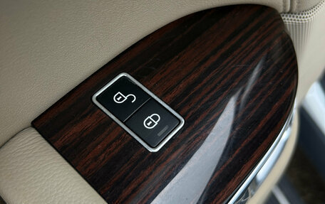Land Rover Range Rover IV рестайлинг, 2015 год, 4 370 000 рублей, 25 фотография