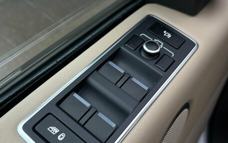 Land Rover Range Rover IV рестайлинг, 2015 год, 4 370 000 рублей, 23 фотография