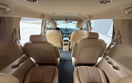 KIA Carnival III, 2019 год, 3 200 000 рублей, 10 фотография