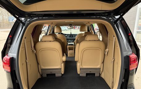 KIA Carnival III, 2019 год, 3 200 000 рублей, 11 фотография