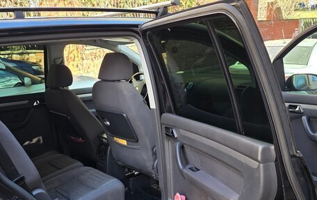 Volkswagen Touran III, 2006 год, 540 000 рублей, 9 фотография