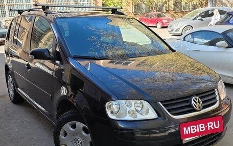 Volkswagen Touran III, 2006 год, 540 000 рублей, 6 фотография