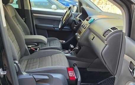 Volkswagen Touran III, 2006 год, 540 000 рублей, 7 фотография