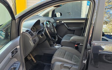 Volkswagen Touran III, 2006 год, 540 000 рублей, 17 фотография