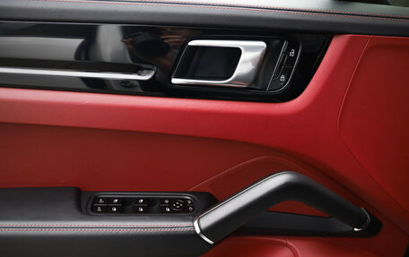 Porsche Cayenne III, 2019 год, 5 569 000 рублей, 20 фотография