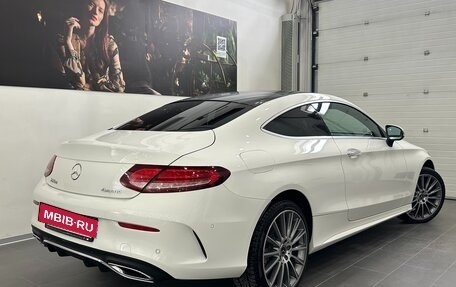 Mercedes-Benz C-Класс, 2019 год, 3 400 000 рублей, 3 фотография