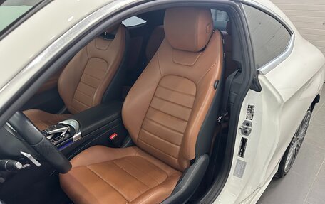 Mercedes-Benz C-Класс, 2019 год, 3 400 000 рублей, 17 фотография