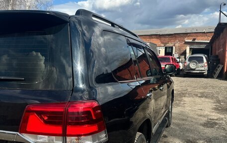 Toyota Land Cruiser 200, 2016 год, 4 900 000 рублей, 14 фотография