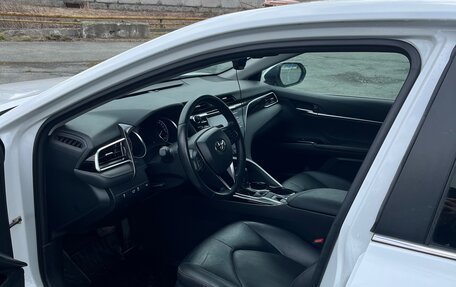 Toyota Camry, 2020 год, 2 650 000 рублей, 4 фотография