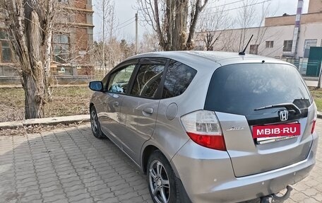 Honda Jazz II рестайлинг, 2009 год, 820 000 рублей, 3 фотография