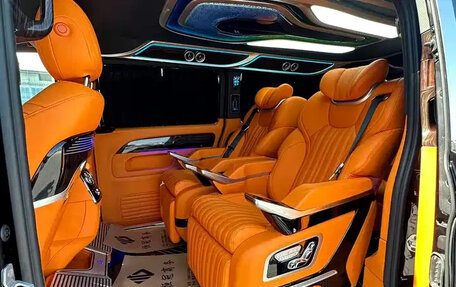 Mercedes-Benz Vito, 2024 год, 7 040 000 рублей, 10 фотография