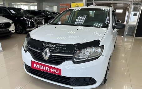 Renault Logan II, 2018 год, 450 000 рублей, 1 фотография