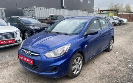 Hyundai Solaris II рестайлинг, 2011 год, 699 000 рублей, 1 фотография