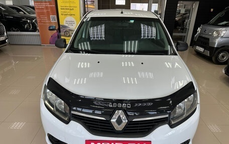 Renault Logan II, 2018 год, 450 000 рублей, 2 фотография