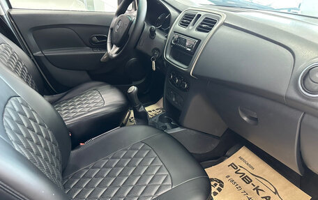 Renault Logan II, 2018 год, 450 000 рублей, 12 фотография