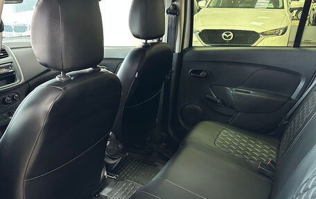 Renault Logan II, 2018 год, 450 000 рублей, 14 фотография