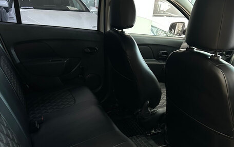 Renault Logan II, 2018 год, 450 000 рублей, 15 фотография