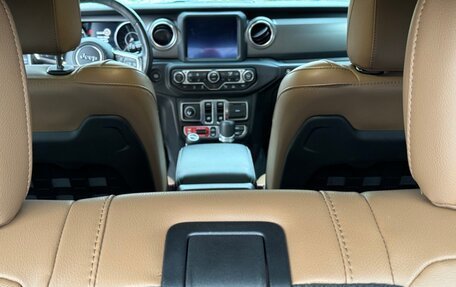 Jeep Wrangler, 2021 год, 7 990 000 рублей, 27 фотография