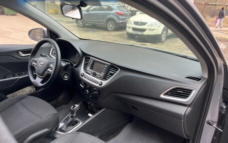 Hyundai Solaris II рестайлинг, 2017 год, 1 140 000 рублей, 6 фотография