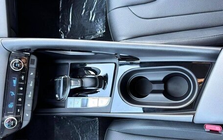 Hyundai Elantra, 2023 год, 1 700 000 рублей, 22 фотография